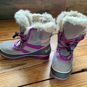 Sorel kids Trivoli II winter boots. Size 2.